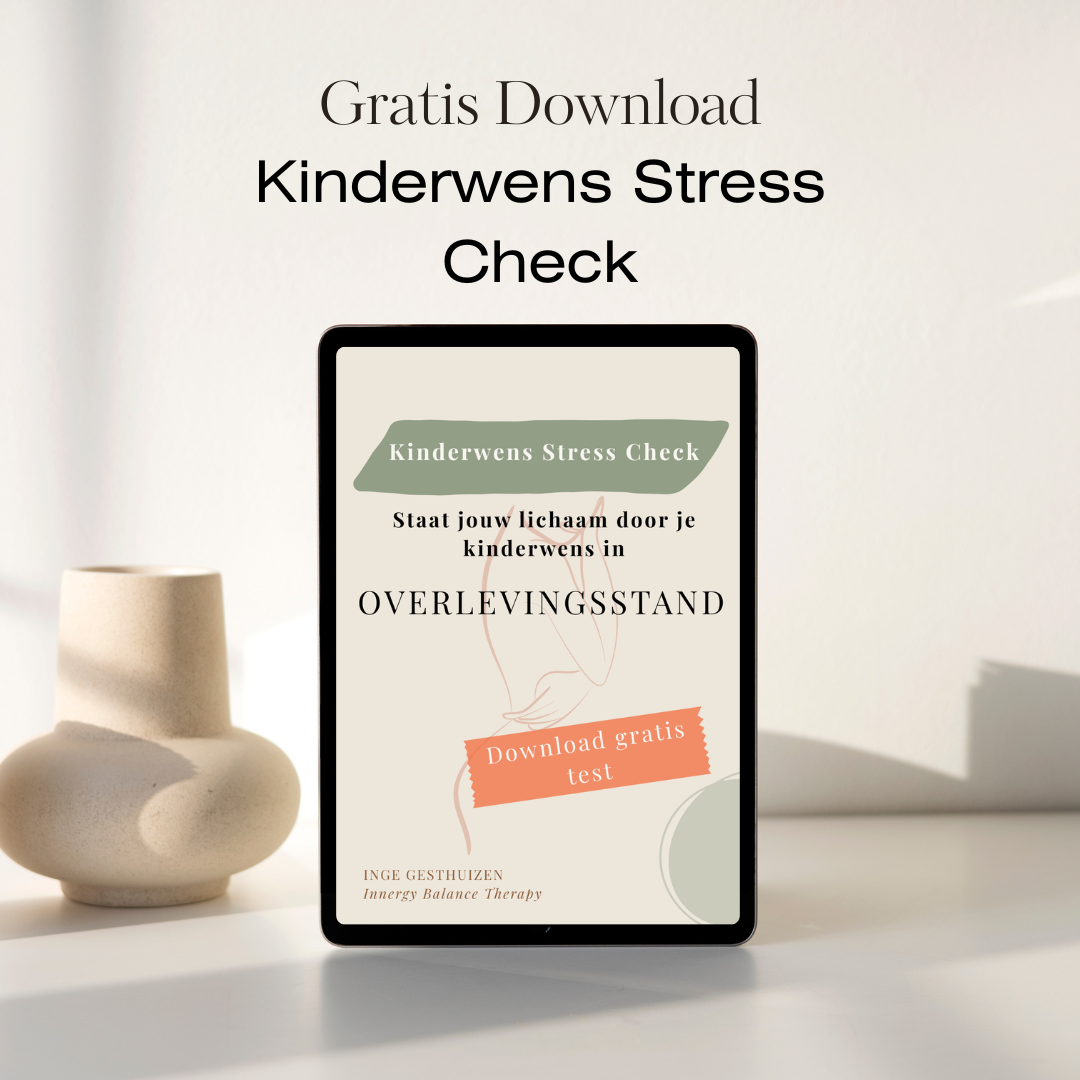 Tablet mockup van de gratis Kinderwens Stress Check gids over stress bij een kinderwens