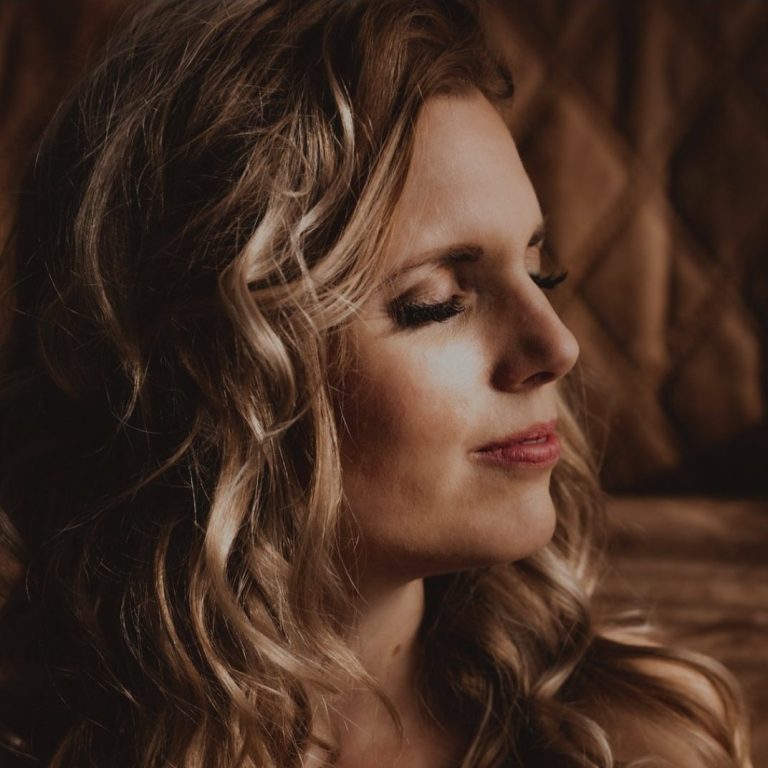 Inge van Innergy Balance legt haar werkwijze uit voor vrouwen met een kinderwens, fertiliteitstraject of miskraamervaring. Inge van Innergy Balance legt haar werkwijze uit voor vrouwen met een kinderwens, fertiliteitstraject of miskraamervaring.