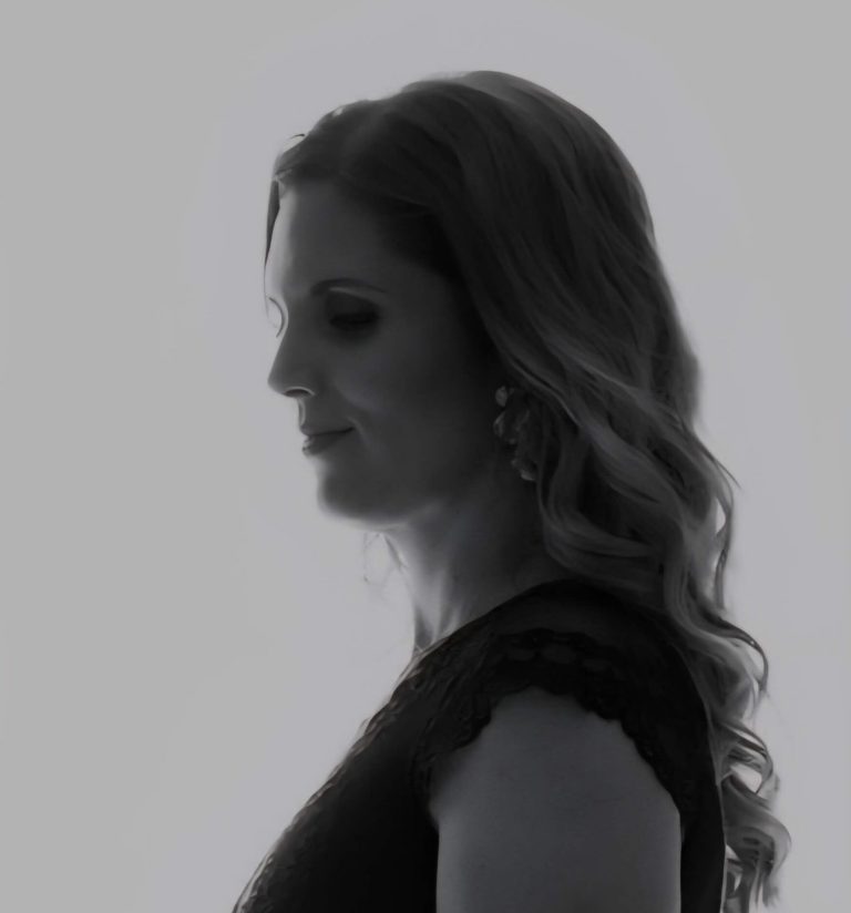 Inge in zijaanzicht, in stilte en reflectie over haar kinderwens