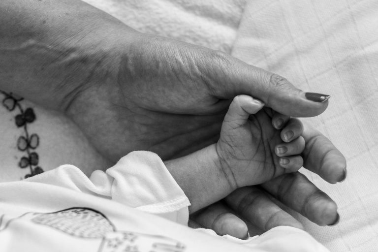 Inge met haar overleden zoontje, persoonlijke ervaring verlies en heling kinderwens