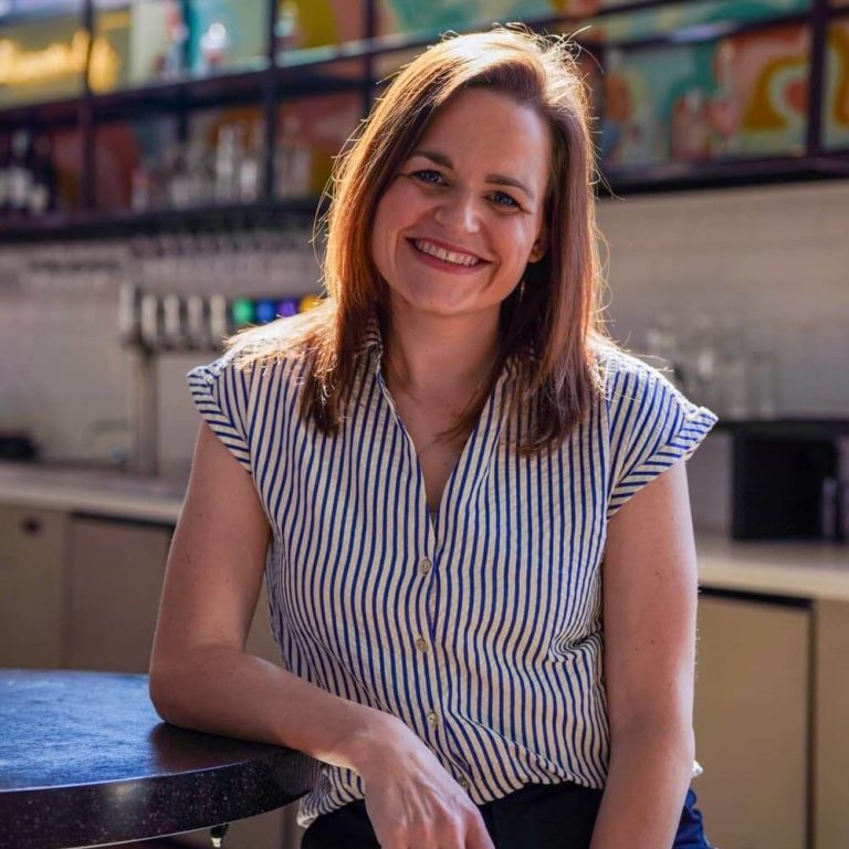 Testimonial over NEI-therapie bij Innergy Balance Therapy. Hely heeft Inge's werk met zachtheid, aandacht en scherpte ervaren.